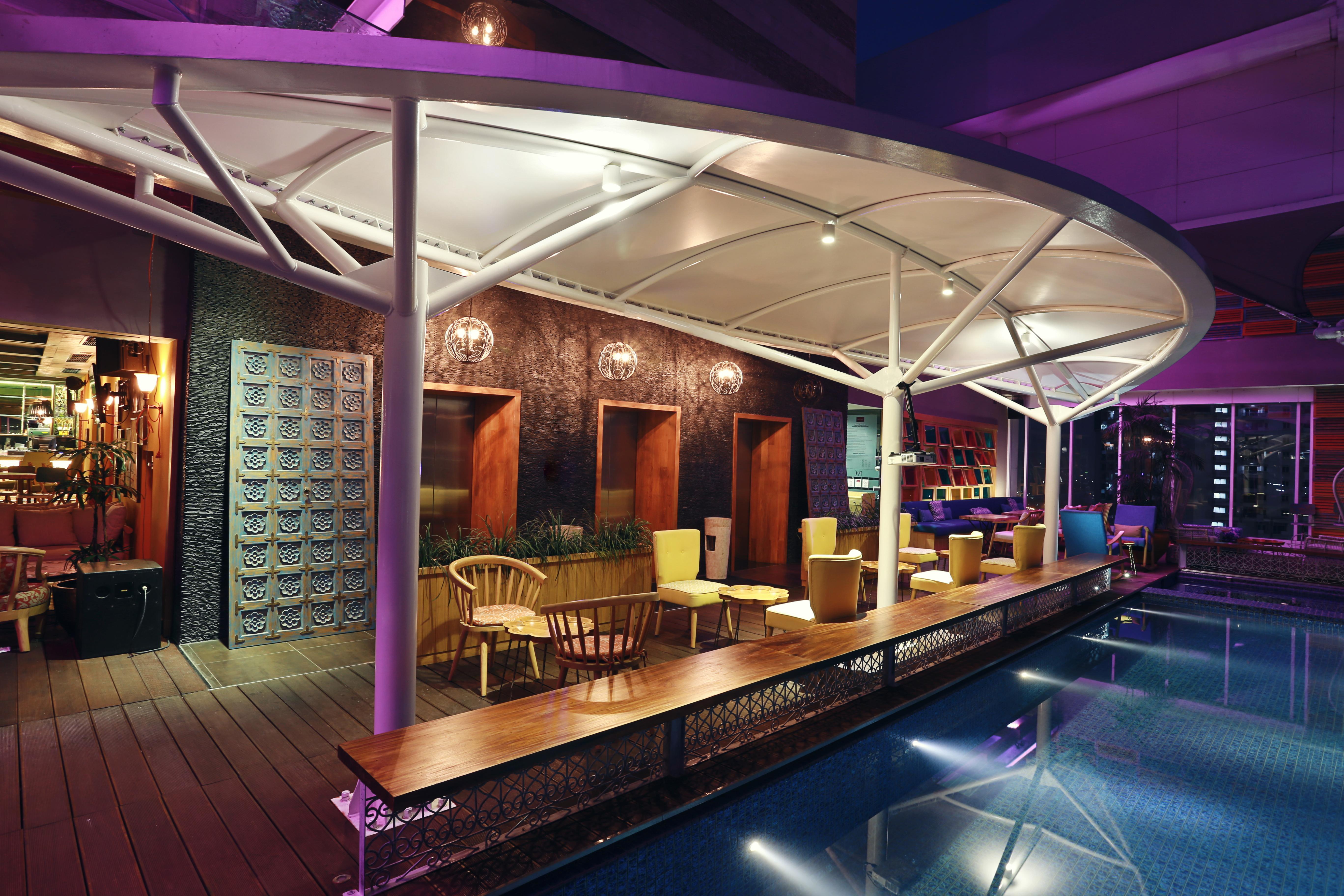 Mercure Jakarta Simatupang Экстерьер фото