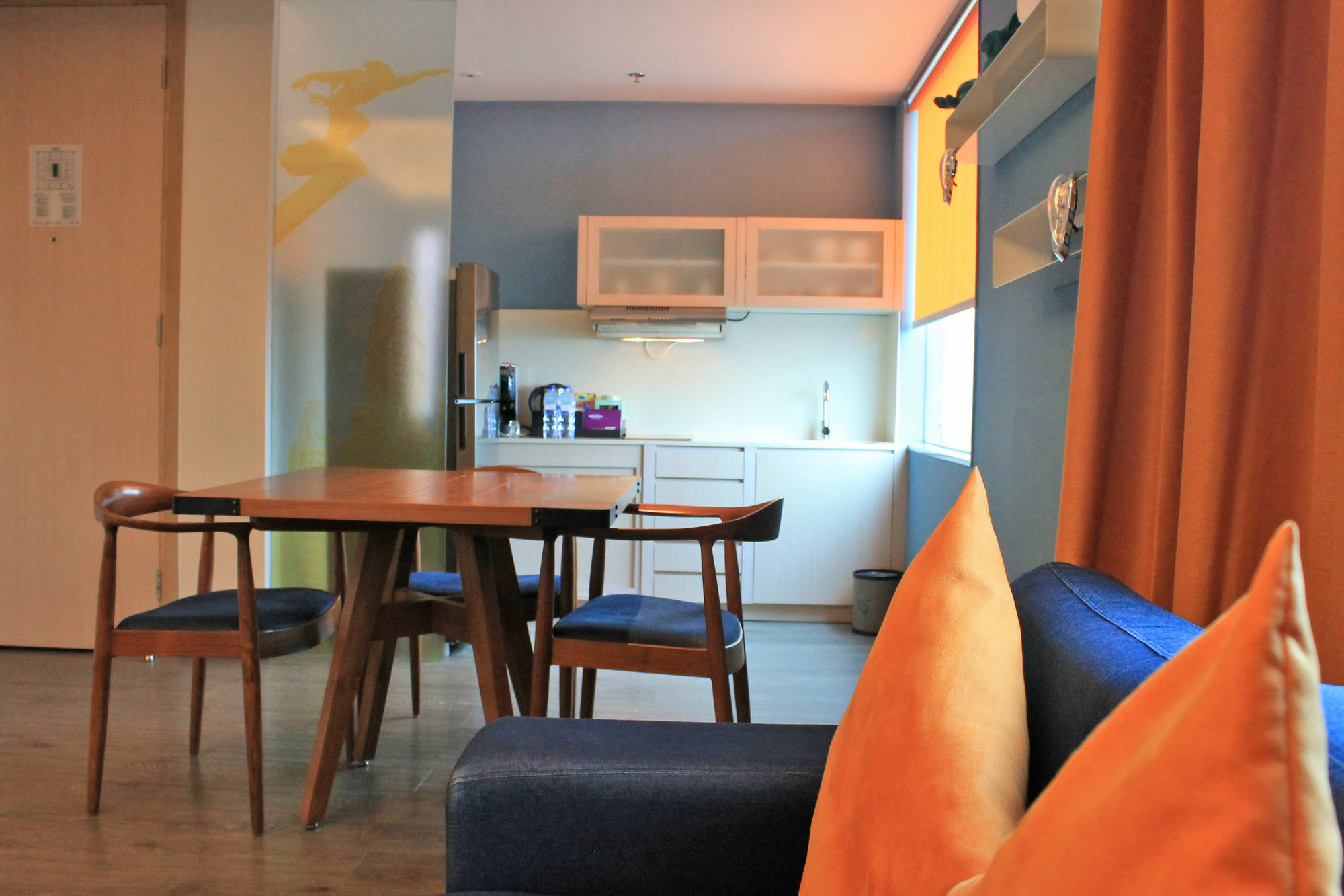 Mercure Jakarta Simatupang Экстерьер фото